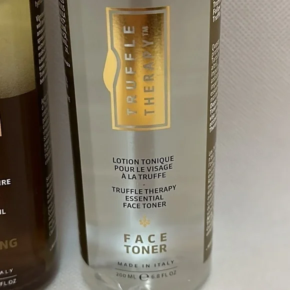 Samara Vegan Crossbody Bag with Skin & Co Truffle Therapy Toner & Cleansing Oil - Picture 4 of 11